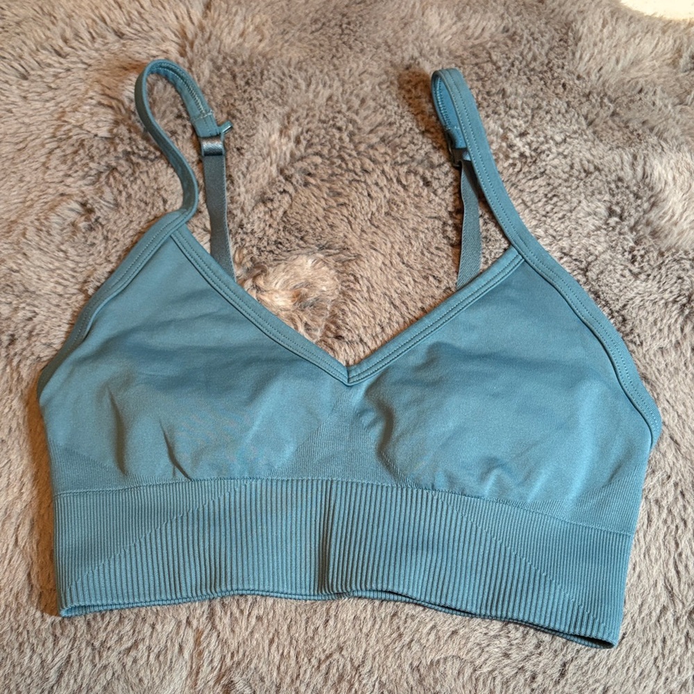 lululemon athletica Teal Sports Bra - Picture 3 of 4